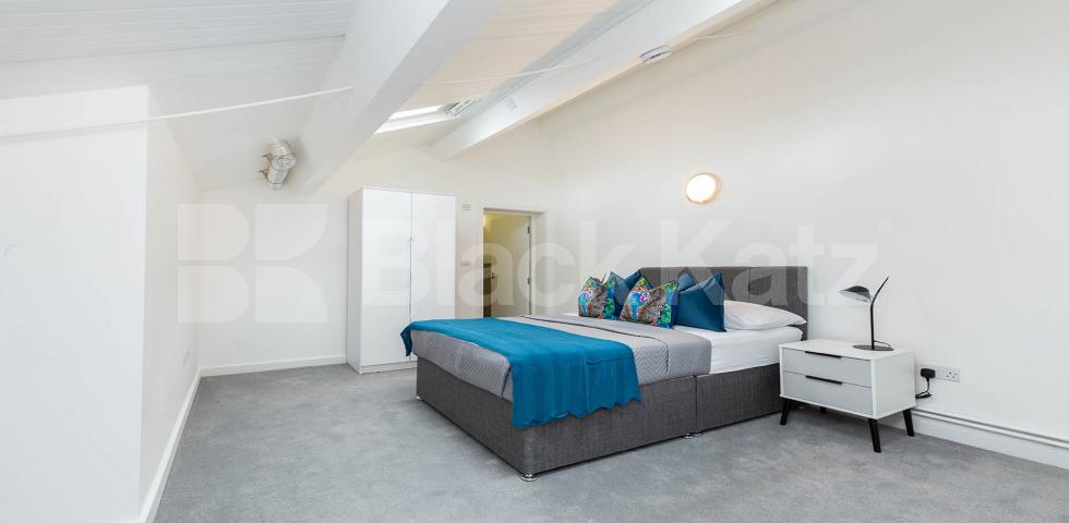 			SPACIOUS WAREHOUSE CONVERSION , 4 Bedroom, 1 bath, 1 reception Flat			 SPRINGFIELD HOUSE LOFTS-TYSSEN STREET , DALSTON-HAGGERSTON-SHOREDITCH